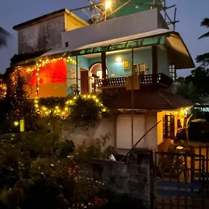 Bed & Breakfast Beachaholic Homestay, Alappuzha
