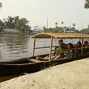 Bed & Breakfast Aham Yoga Nest, Alappuzha